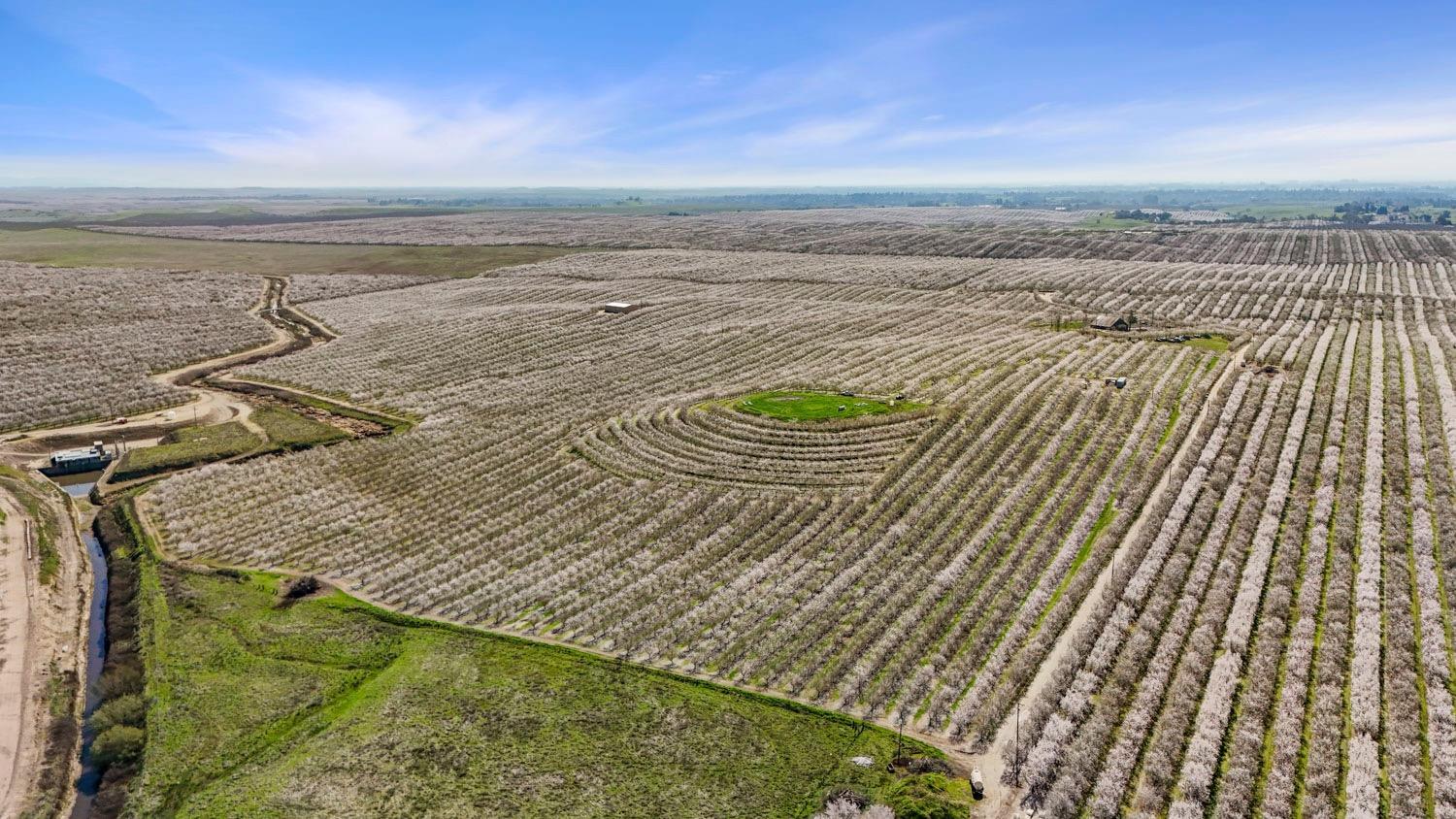10031 Frankenheimer Road Oakdale, CA 95361 - Photo 36 of 95 a view of an ocean from a terrace