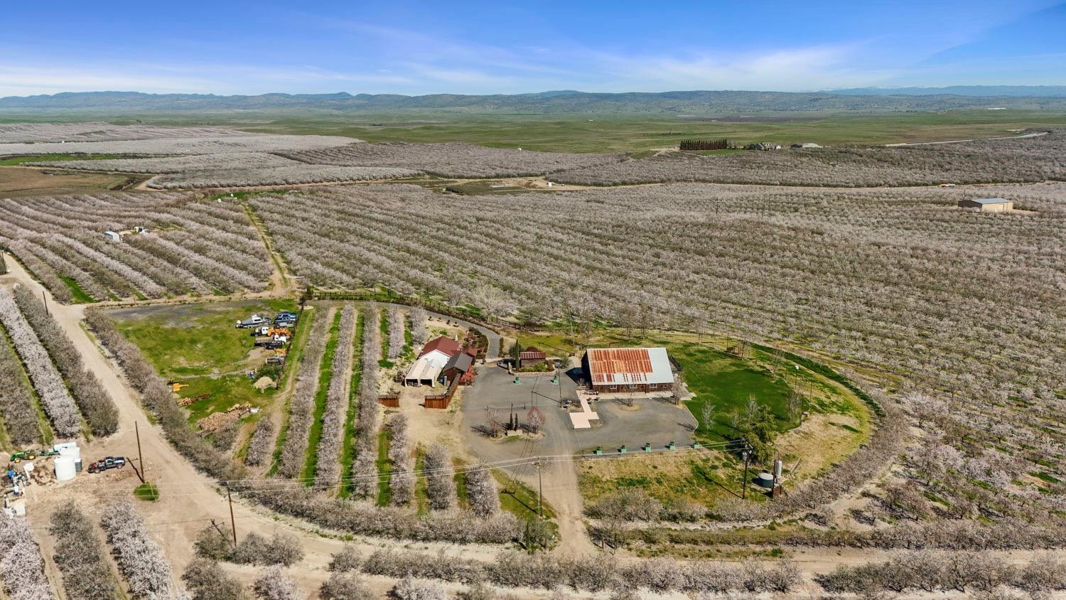 10031 Frankenheimer Road Oakdale, CA 95361 - Photo 44 of 95 a view of an ocean view