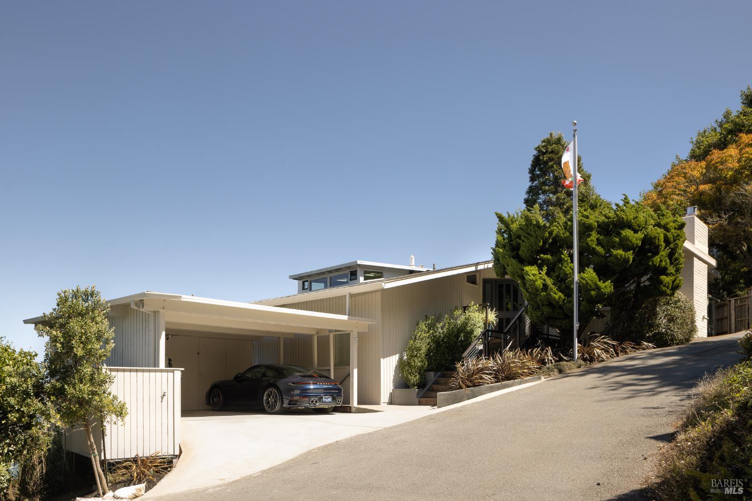 74 Cloud View Road Sausalito, CA 94965 - Photo 27 of 27 Gallery Image 27