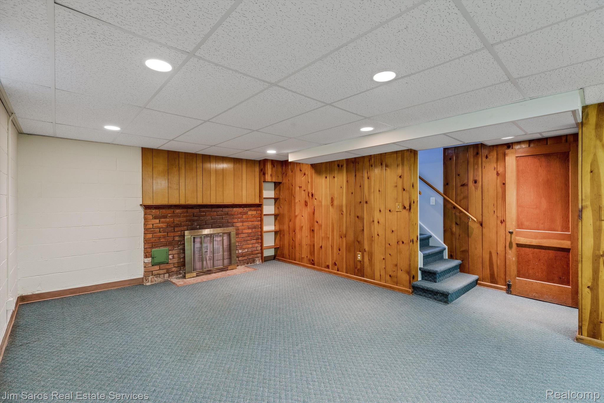 86 Hall Grosse Pointe, MI 48236 - Photo 26 of 37 Gallery Image 26