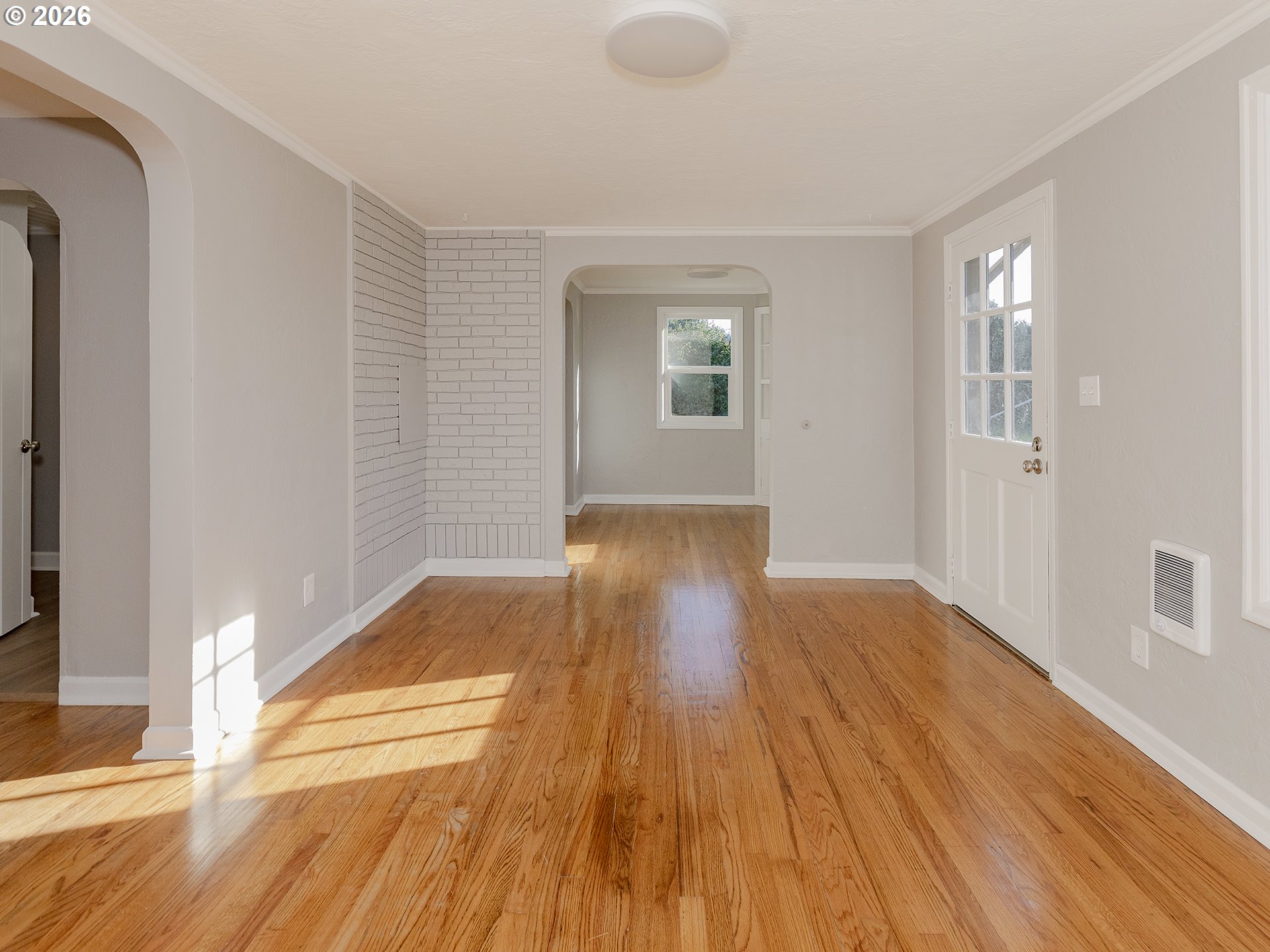 904 East 33rd Street Vancouver, WA 98663 - Photo 15 of 26 a view of empty room with wooden floor