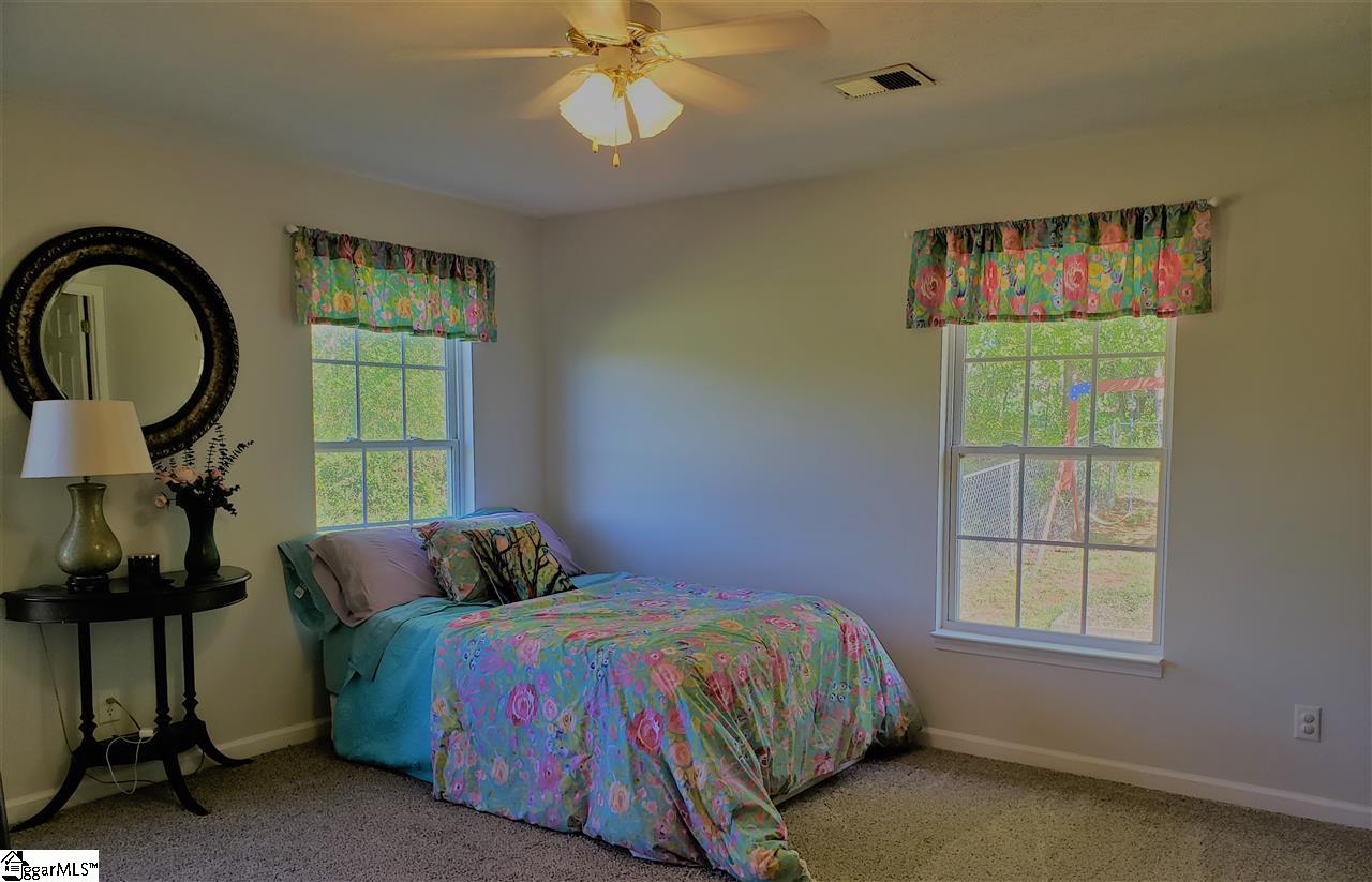 1234 Holly Springs Road Inman, SC 29349 - Photo 7 of 15