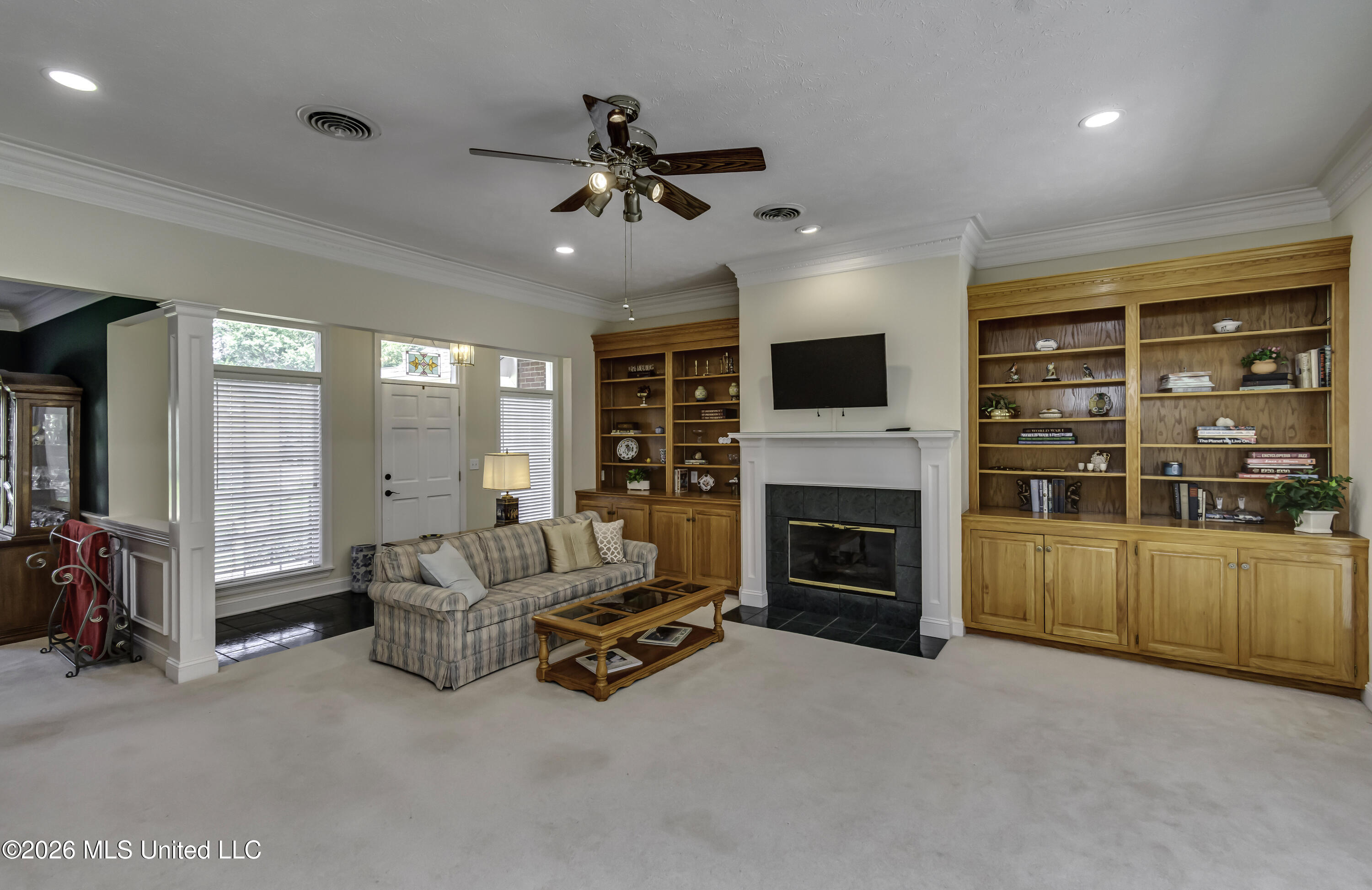 656 April Sound Pearl, MS 39208 - Photo 6 of 61 Family room