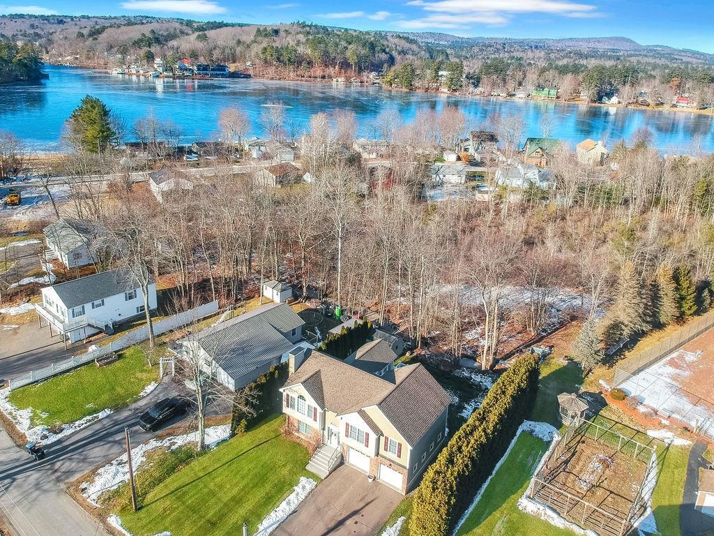 129 Sunset Drive Belmont, NH 03220 - Photo 10 of 58