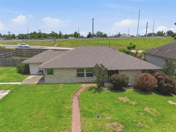 $232,000 | 820 Contraband Lane, Lake Charles, LA 70605