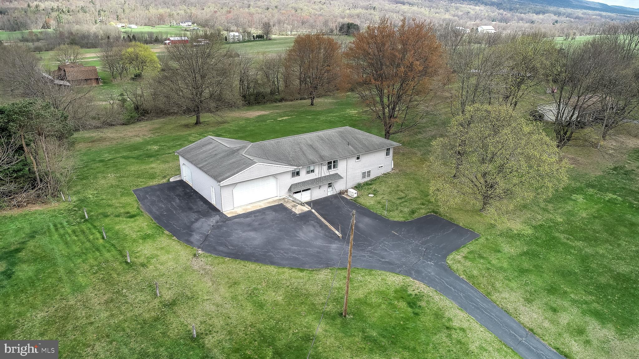 998 Manada Gap Road Grantville, PA 17028 - Photo 4 of 13 Gallery Image 4