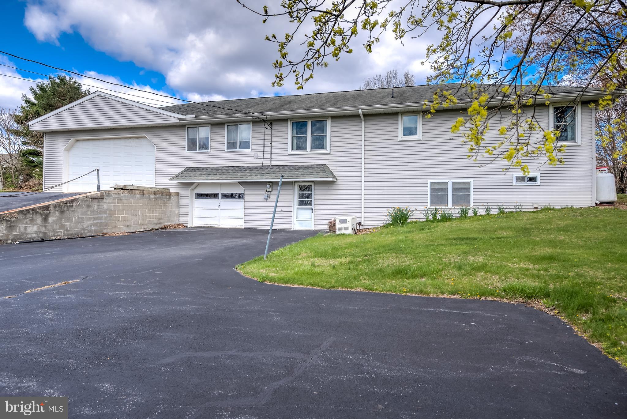 998 Manada Gap Road Grantville, PA 17028 - Photo 9 of 13 Gallery Image 9