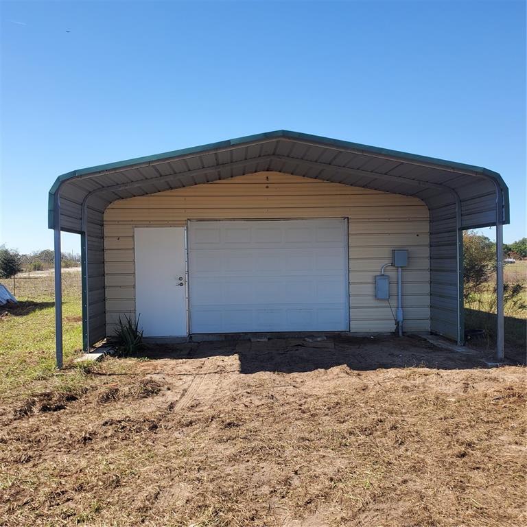 2926 Sharon Road Groveland, FL 34736 - Photo 4 of 16 a front view of a house