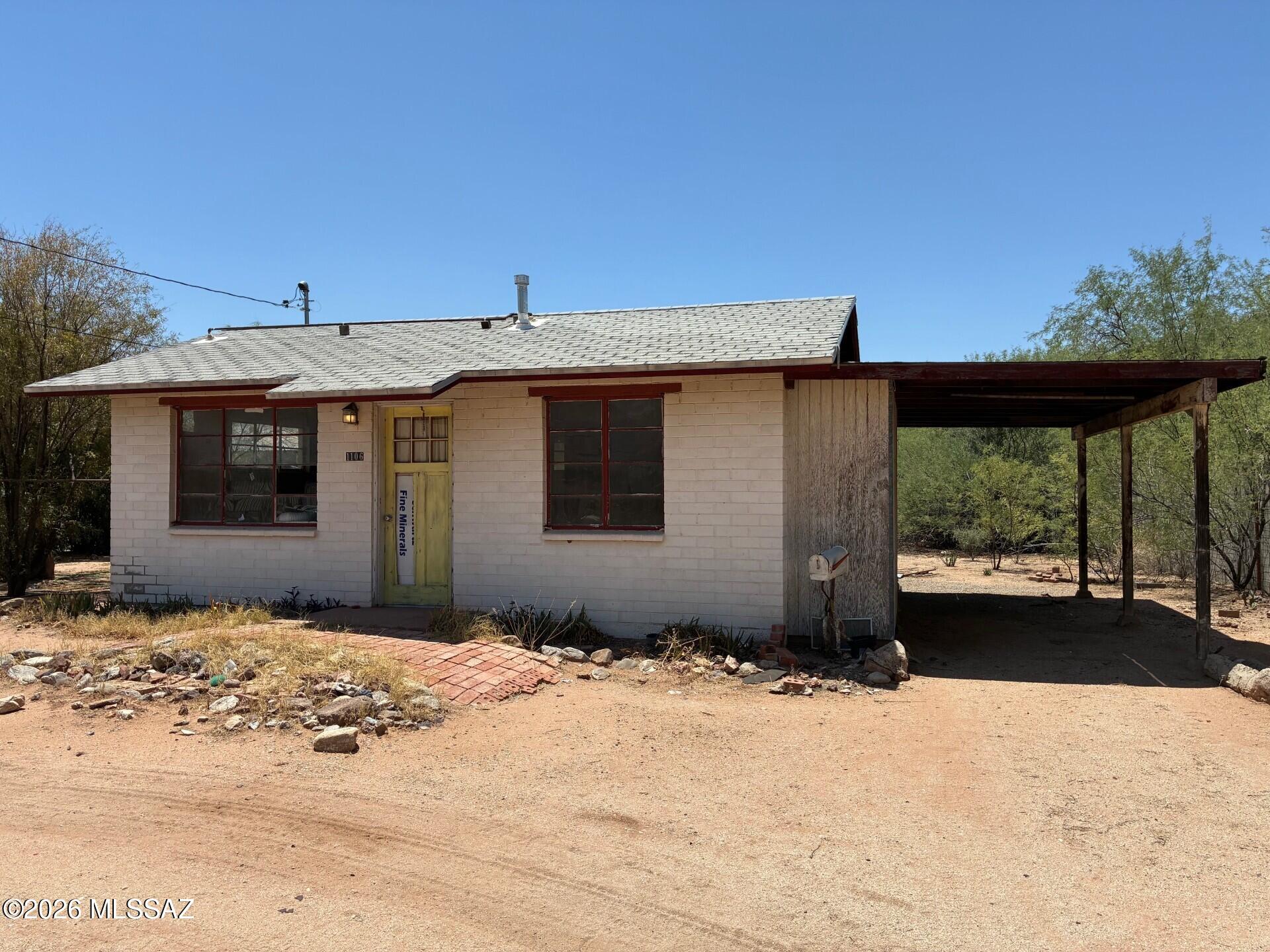 1106 East Halcyon Road Tucson, AZ 85719 - Photo 3 of 15 0bb4c22e-beec-4760-8099-7fea9bfc29f6