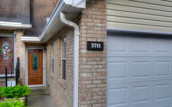 $2,200 | 3711 Apple Grove Circle, Kingsport, TN 37664
