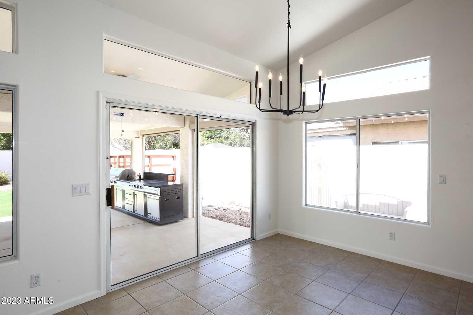 3503 East Clark Road Phoenix, AZ 85050 - Photo 14 of 52 Breakfast Nook
