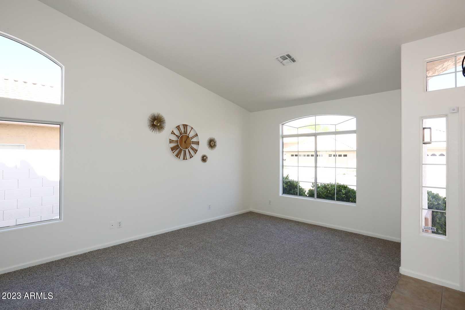 3503 East Clark Road Phoenix, AZ 85050 - Photo 5 of 52 Living Room