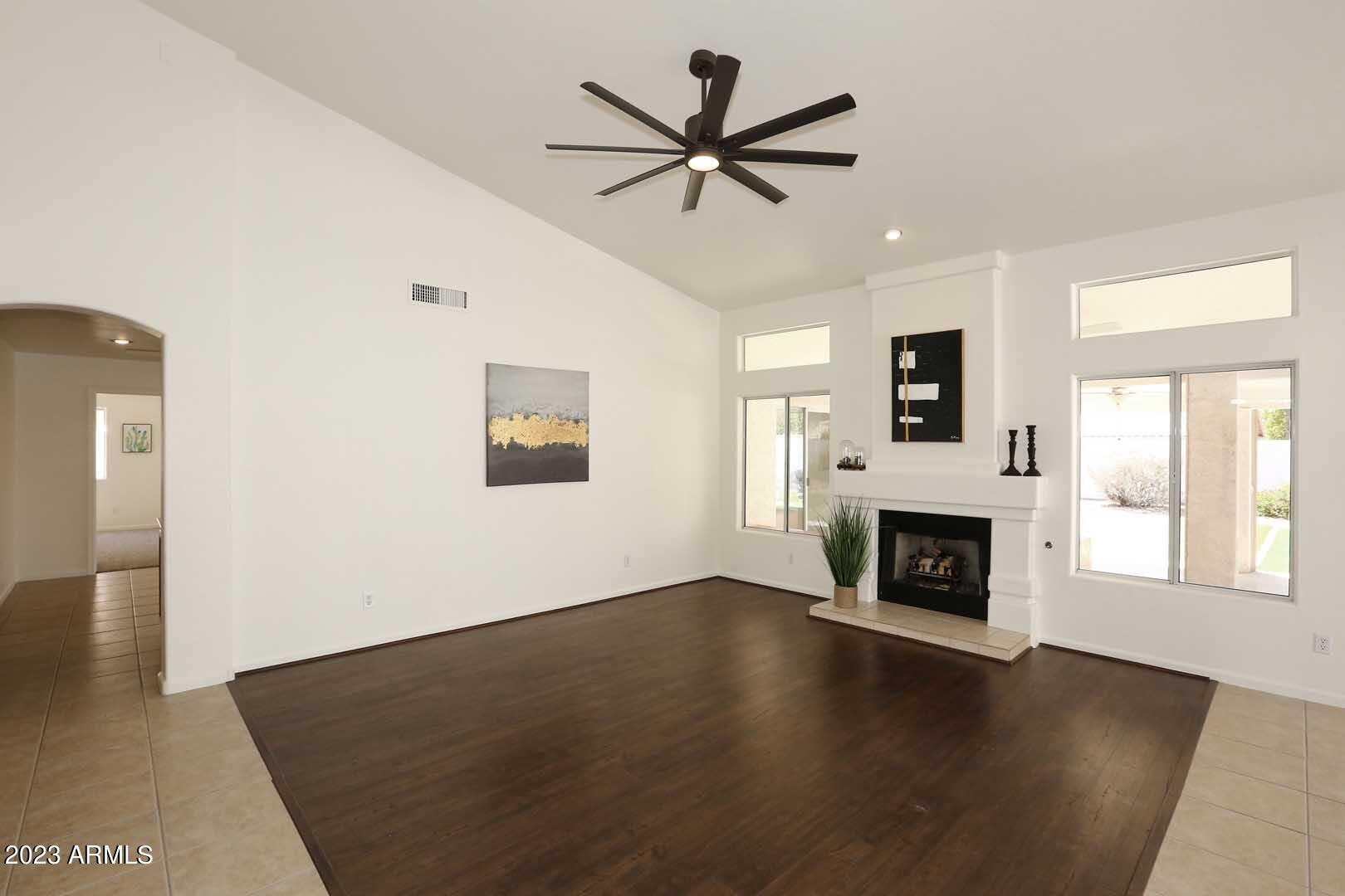 3503 East Clark Road Phoenix, AZ 85050 - Photo 9 of 52 Family Room
