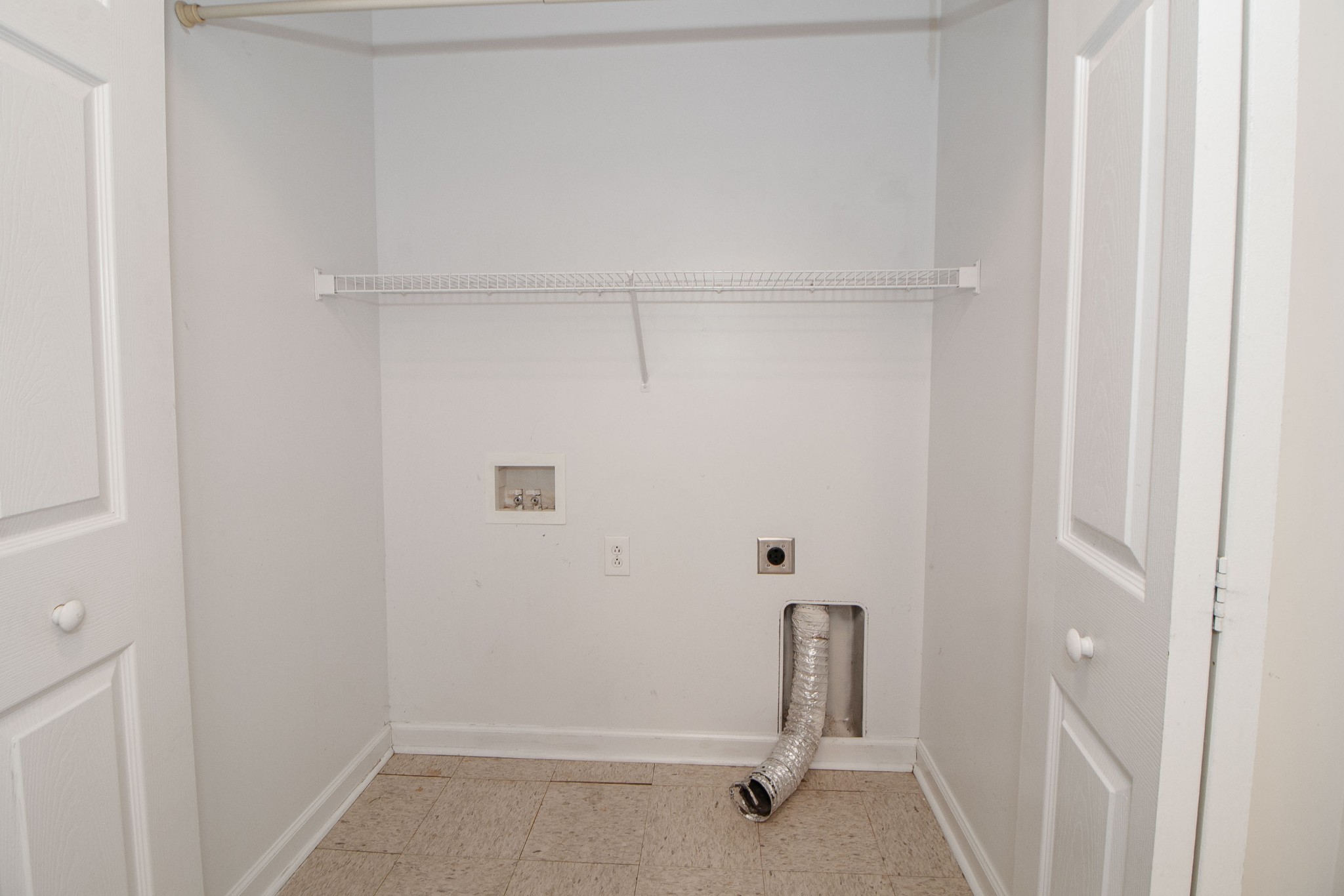 299 Raleigh Drive, Unit A2 Clarksville, TN 37043 - Photo 6 of 25
