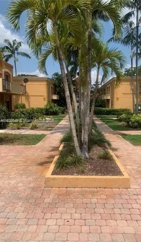 $185,000 | 17901 Northwest 68th Avenue, Unit R208, Hialeah, FL 33015