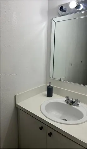 $185,000 | 17901 Northwest 68th Avenue, Unit R208, Hialeah, FL 33015