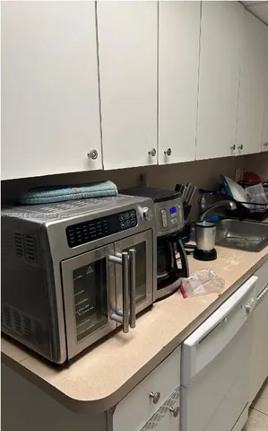 $185,000 | 17901 Northwest 68th Avenue, Unit R208, Hialeah, FL 33015