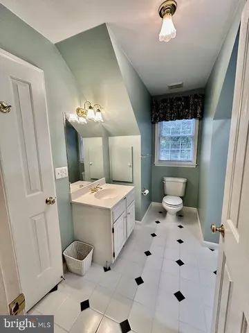 an empty room with a hallway