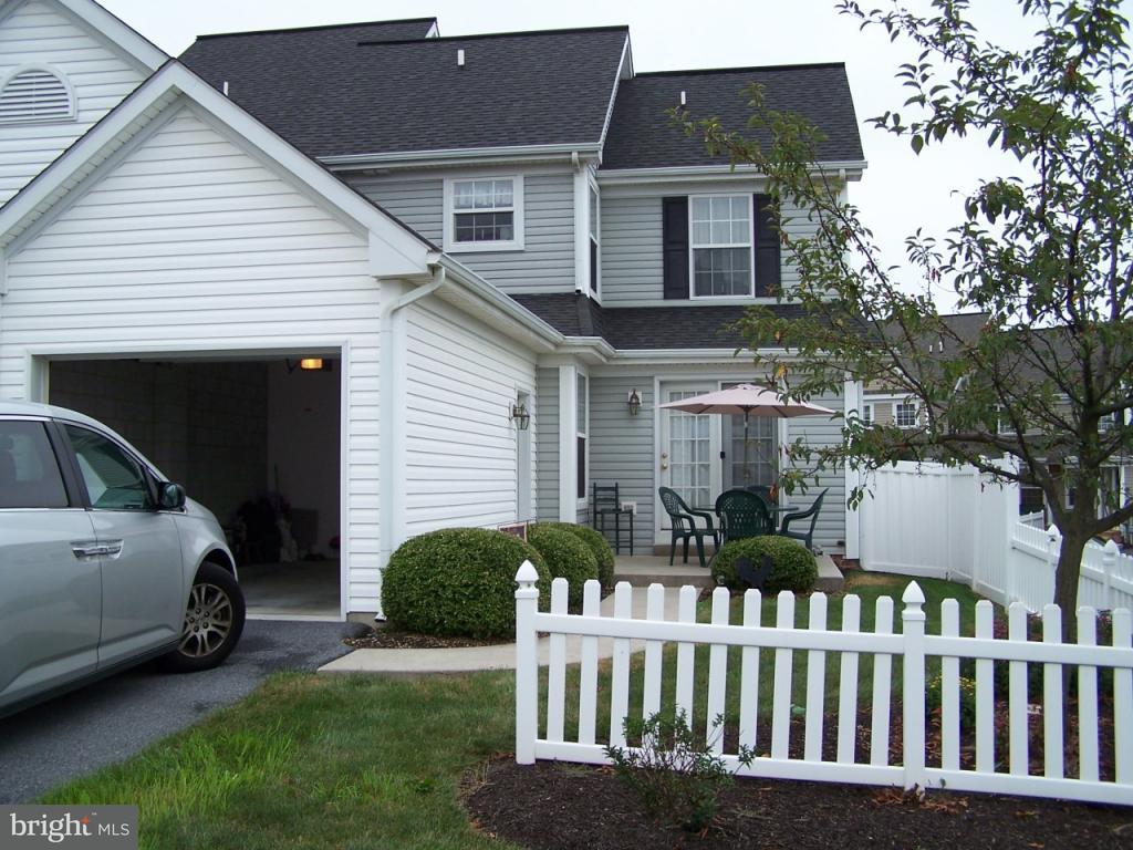 605 Chatham Way Lititz, PA 17543 - Photo 17 of 34