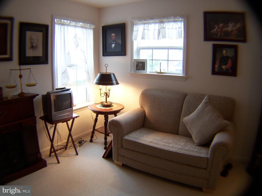 605 Chatham Way Lititz, PA 17543 - Photo 32 of 34
