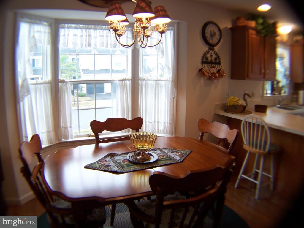 605 Chatham Way Lititz, PA 17543 - Photo 10 of 34
