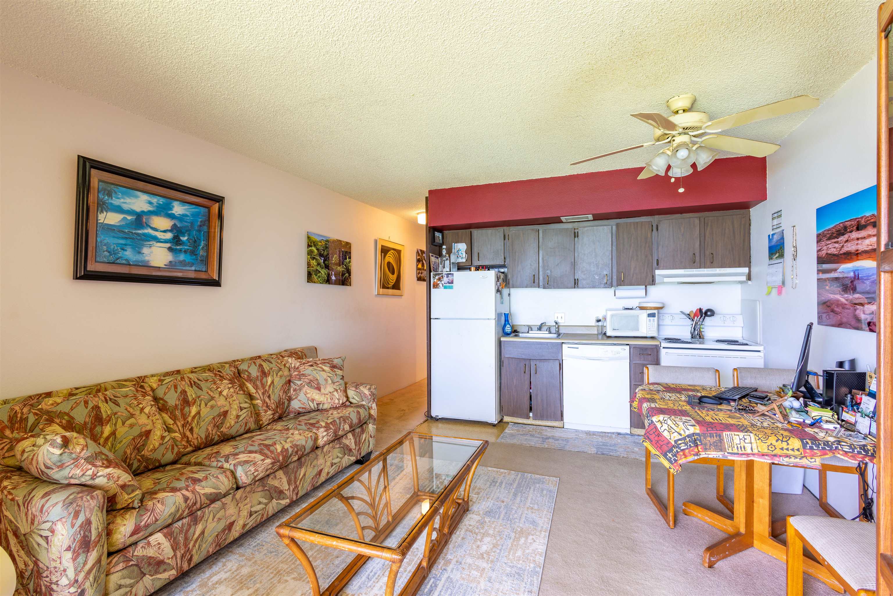 3959 Lower Honoapiilani Road, Unit 406 Lahaina, HI 96761 - Photo 3 of 27 Gallery Image 3
