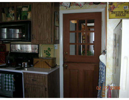 69-71 Louise Road Newton, MA 02467 - Photo 4 of 22