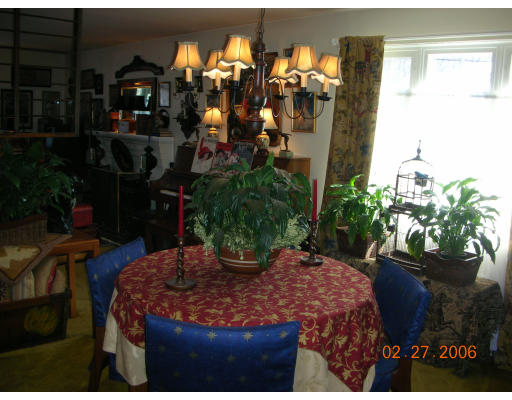 69-71 Louise Road Newton, MA 02467 - Photo 7 of 22
