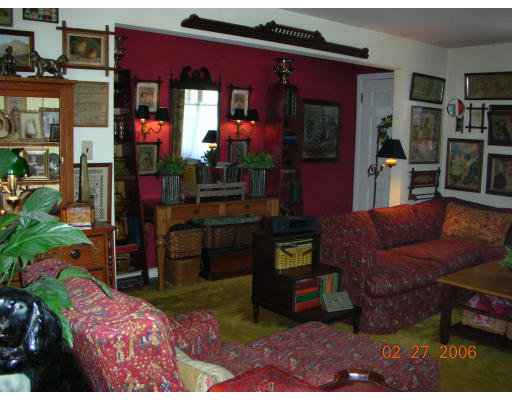69-71 Louise Road Newton, MA 02467 - Photo 8 of 22