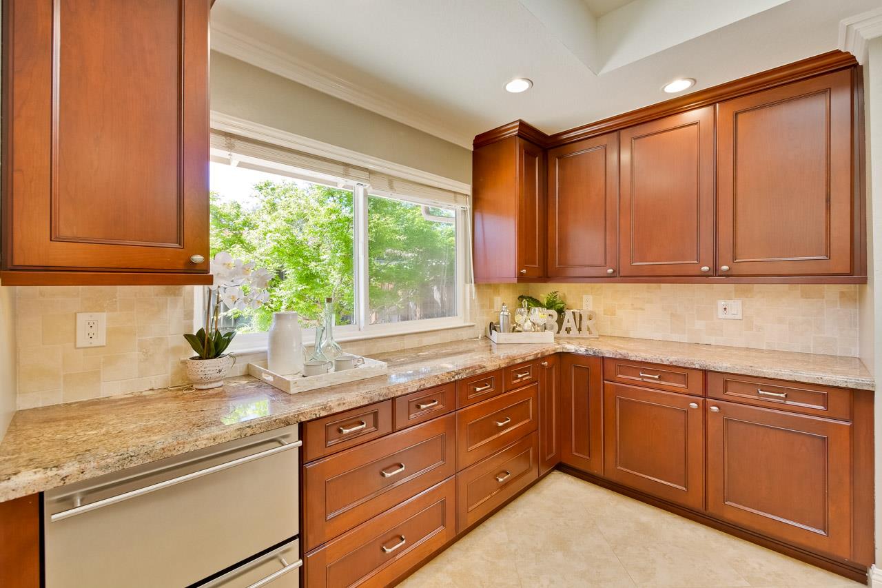 22266 Hartman Drive Cupertino, CA 95014 - Photo 20 of 73