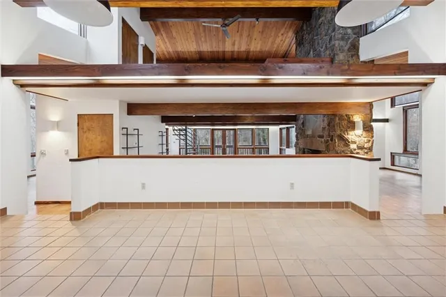 a view of a storage & utility room