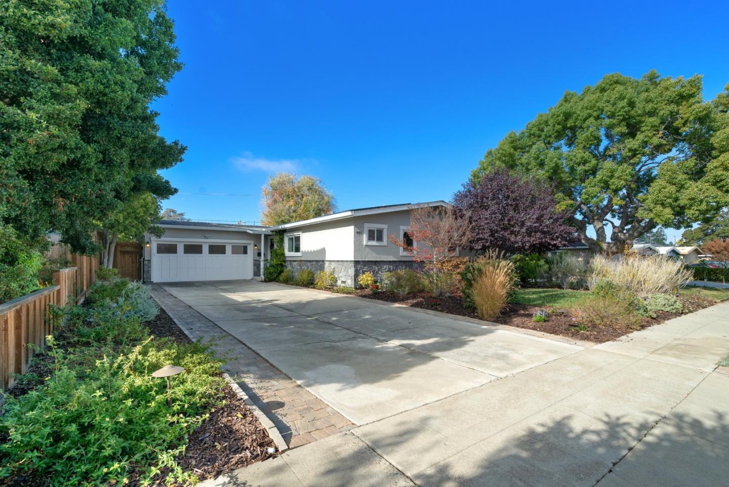 643 Crestview Drive San Jose, CA 95050 - Photo 3 of 76 a view of a house with a yard