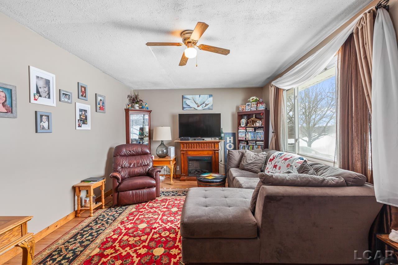 13570 Plank Road Clayton, MI 49235 - Photo 5 of 35 50132034-34be48e7-dd51-49b8-840b-0629c50de619.JPG