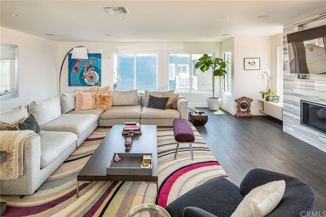 $3,925,000 | 428 32nd Street, Manhattan Beach, CA 90266