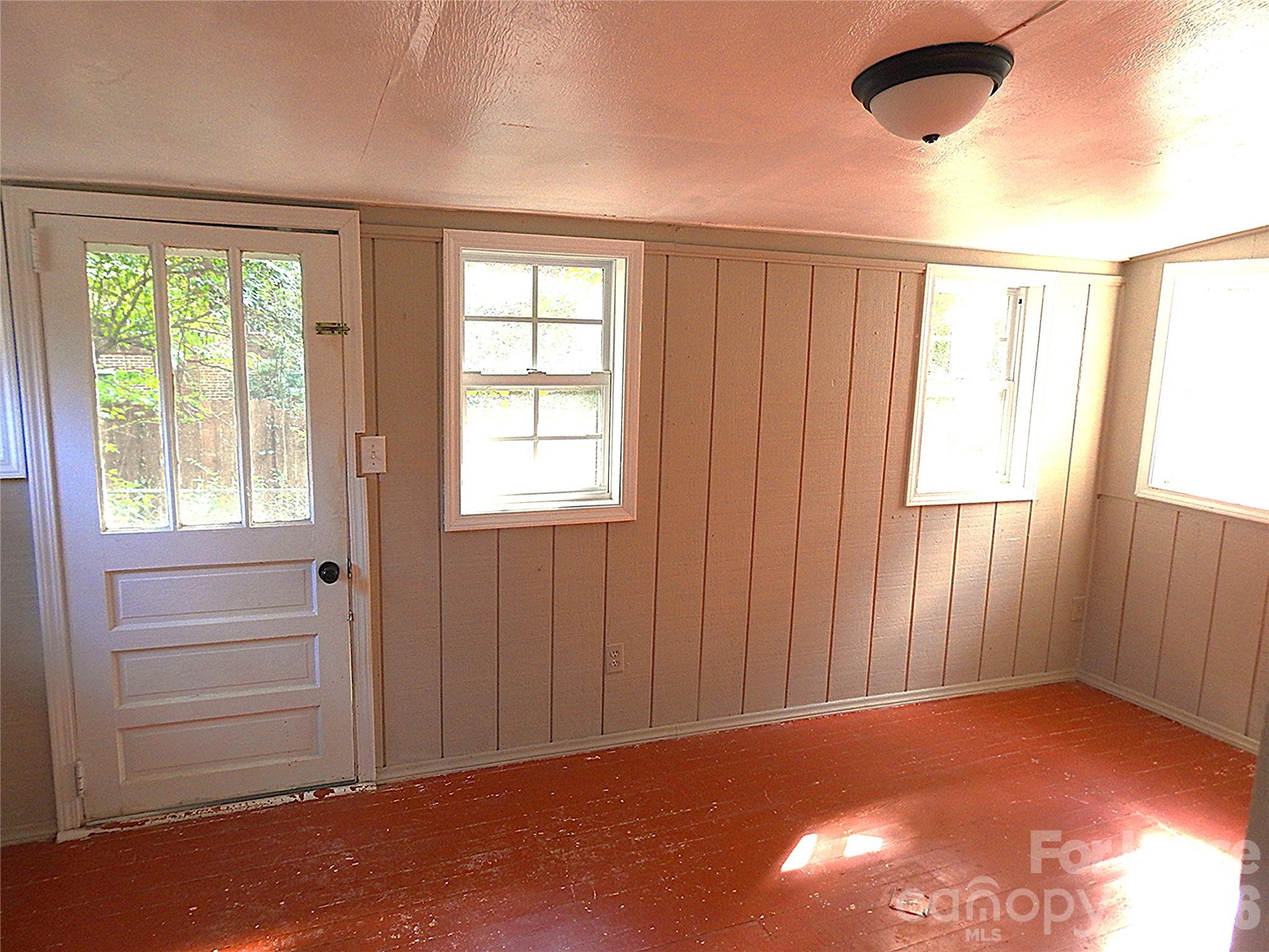 201 Merriman Road Hendersonville, NC 28791 - Photo 19 of 22
