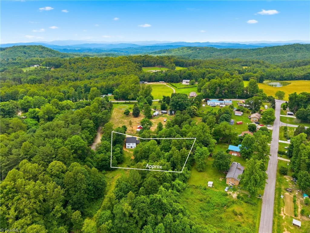 625 Gunters Hill Road Boomer, NC 28606 - Photo 34 of 37