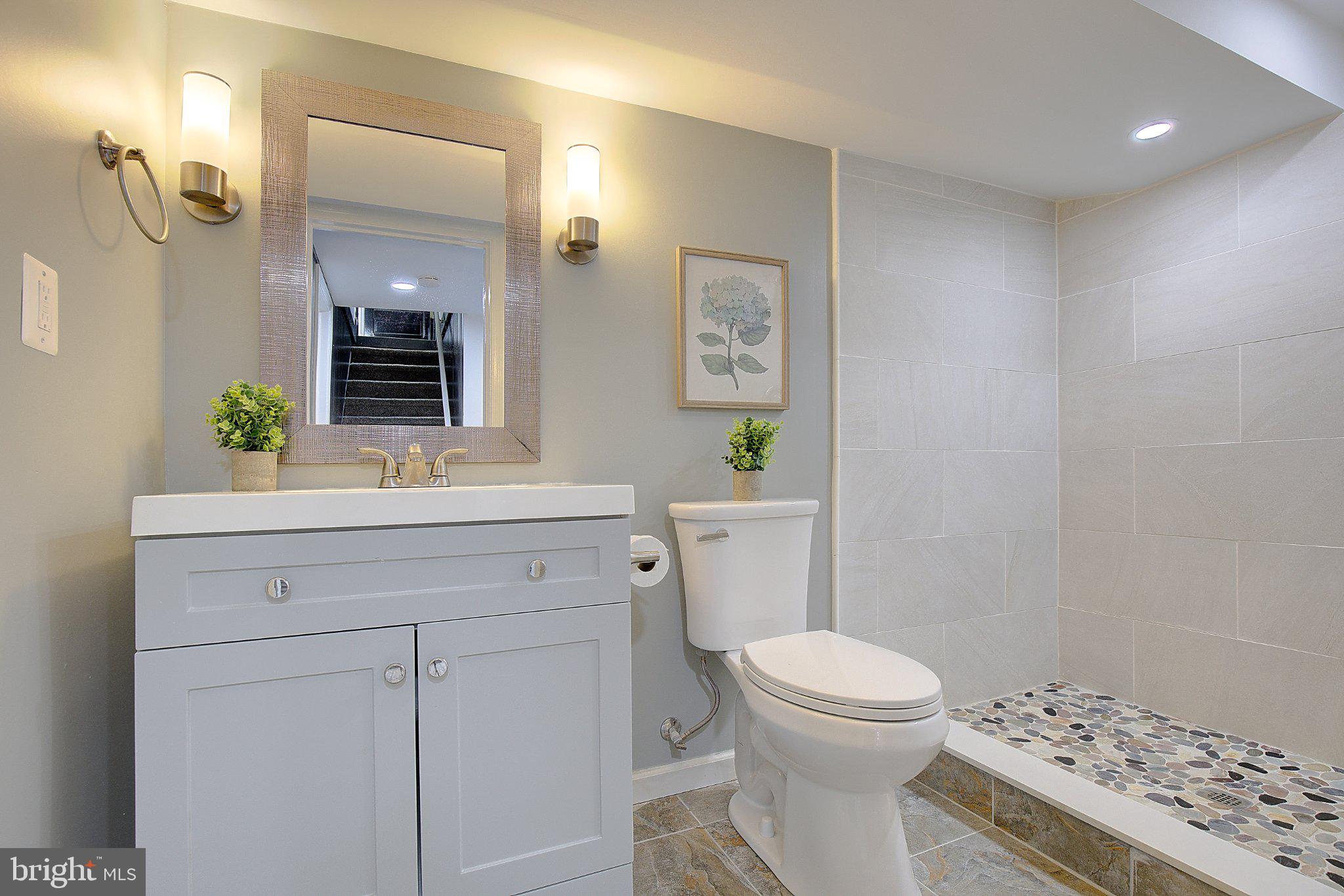 1925 Fairfax Road Annapolis, MD 21401 - Photo 34 of 58 Basement Full Bathroom