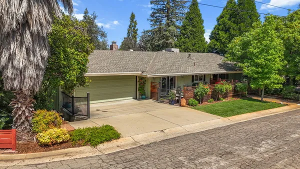 $639,000 | 3640 Scenic Drive, Redding, CA 96001