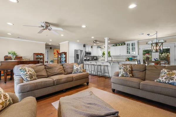 $639,000 | 3640 Scenic Drive, Redding, CA 96001