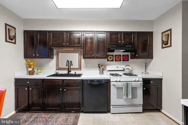 $510,000 | 11 Ambiance Court, North Potomac, MD 20878