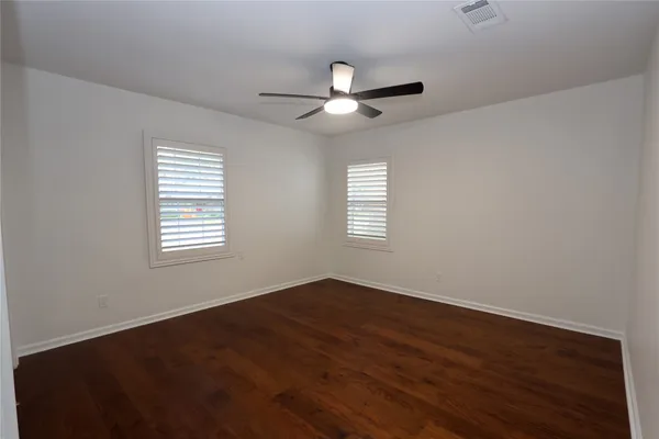 $495,000 | 4839 McDermed Drive, Houston, TX 77035