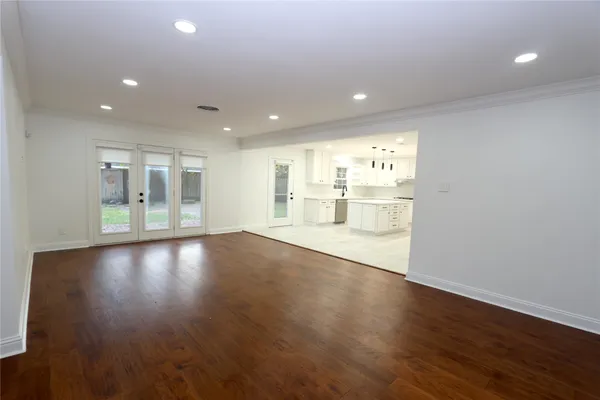 $495,000 | 4839 McDermed Drive, Houston, TX 77035