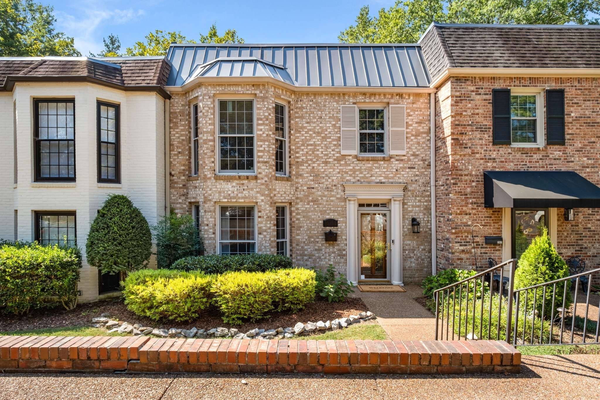 4400 Belmont Park Terrace, Unit 201, Nashville, TN 37215 Compass