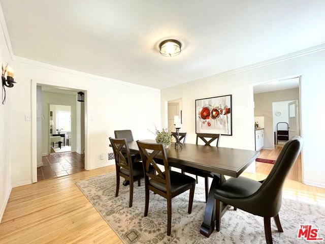 $2,020,000 | 160 South Poinsettia Place, Los Angeles, CA 90036