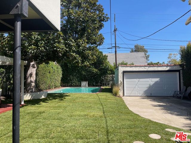 $2,020,000 | 160 South Poinsettia Place, Los Angeles, CA 90036