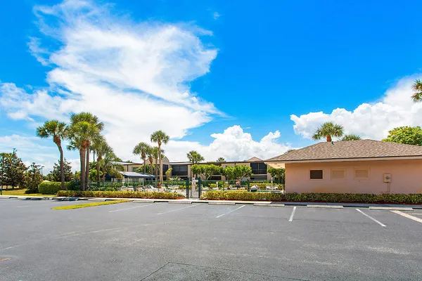 $2,800 | 275 Palm Avenue, Unit A201, Jupiter, FL 33477
