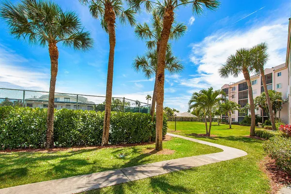 $2,800 | 275 Palm Avenue, Unit A201, Jupiter, FL 33477