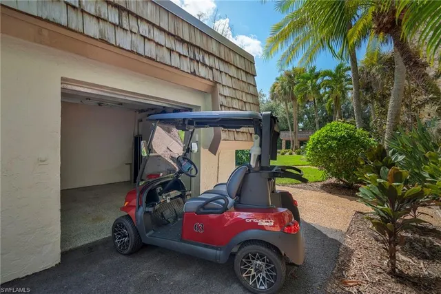 $595,000 | 112 Wilderness Drive, Unit 124, Naples, FL 34105
