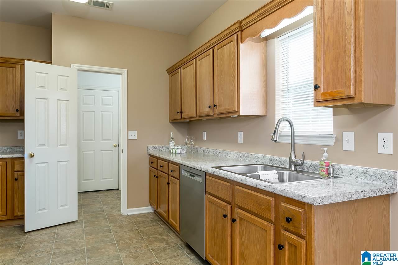 8732 Cedar Springs Circle Leeds, AL 35094 - Photo 12 of 33
