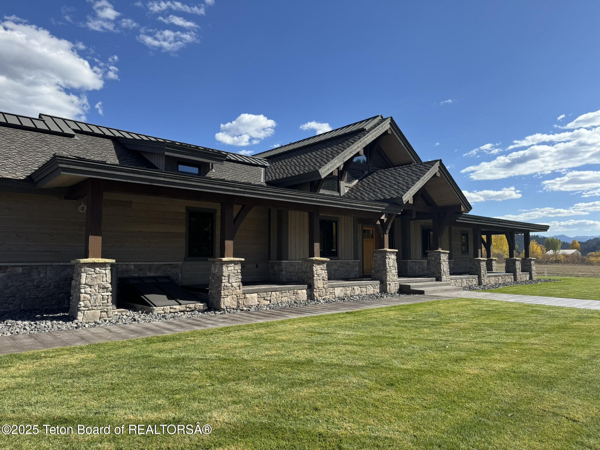 694 Salt River Ranch Lane Thayne, WY 83127 - Photo 6 of 61 IMG_3954